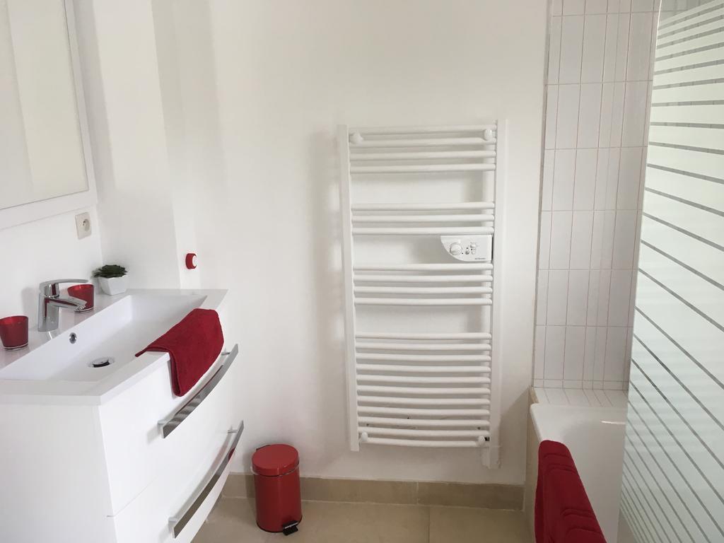 Chambres D'Hotes Des Tours A La Rochelle Ngoại thất bức ảnh
